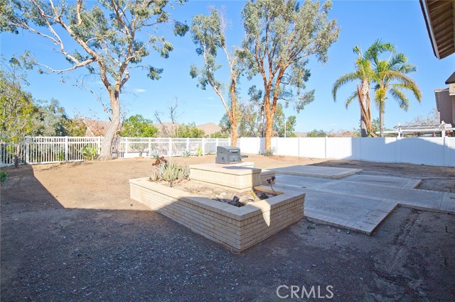 Detail Gallery Image 23 of 24 For 13162 Glandt Ct, Corona,  CA 92883 - 3 Beds | 2/1 Baths