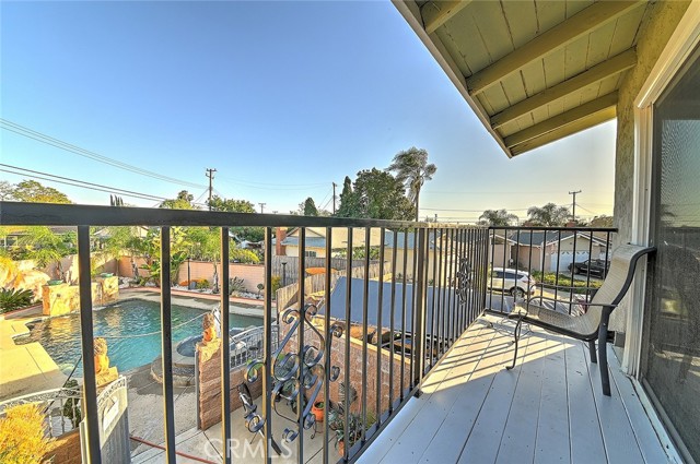 Detail Gallery Image 32 of 48 For 8297 E Carburton, Long Beach,  CA 90808 - 4 Beds | 2 Baths
