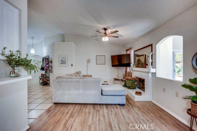 Detail Gallery Image 6 of 40 For 930 Countryside St, Hemet,  CA 92545 - 3 Beds | 2 Baths