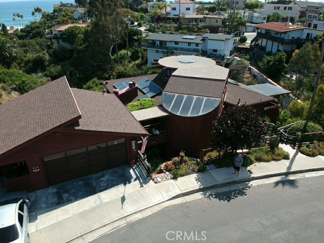 237 W Avenida Alessandro, San Clemente CA: https://media.crmls.org/medias/7d4e3765-2ddf-4573-aca3-fcd92405b967.jpg