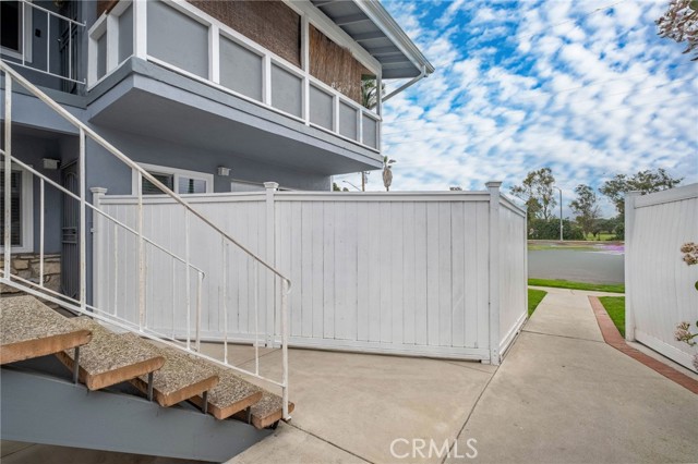 Detail Gallery Image 2 of 24 For 3706 Redondo Beach a,  Torrance,  CA 90504 - 2 Beds | 1 Baths