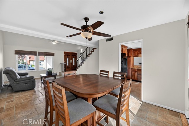 Detail Gallery Image 19 of 54 For 6116 E Paseo Rio Azul, Anaheim,  CA 92807 - 3 Beds | 2/1 Baths