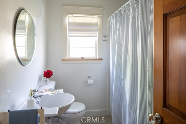 Detail Gallery Image 11 of 15 For 433 S College, Claremont,  CA 91711 - 3 Beds | 1 Baths