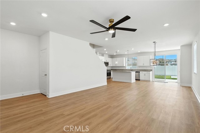 30248 Sunset Pier Drive, Menifee CA: https://media.crmls.org/medias/7d505e8d-02e7-4b15-a93f-53be04f34cda.jpg
