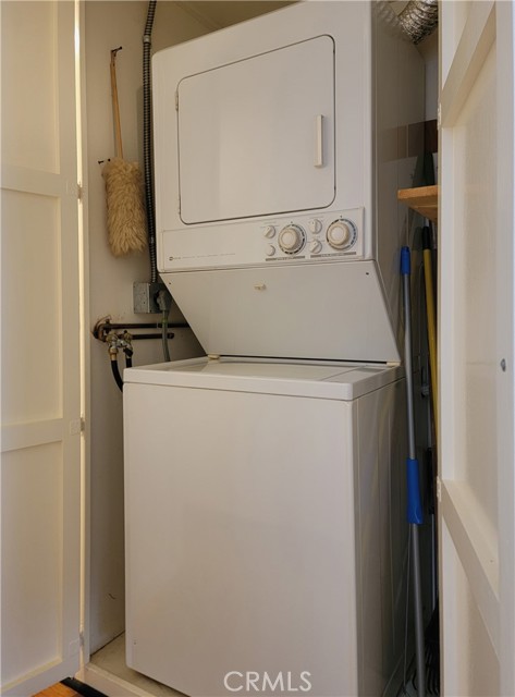 Detail Gallery Image 19 of 29 For 414 Avenida Castilla a,  Laguna Woods,  CA 92637 - 2 Beds | 3/1 Baths