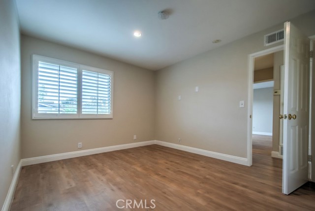 5021 Corkwood Lane, Irvine CA: https://media.crmls.org/medias/7d517cd8-986d-4df0-8f94-3c75c85ca8ec.jpg
