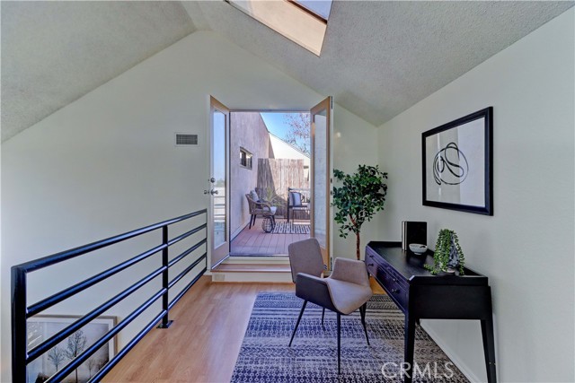 Detail Gallery Image 27 of 42 For 4132 E Mendez St #302,  Long Beach,  CA 90815 - 1 Beds | 1 Baths