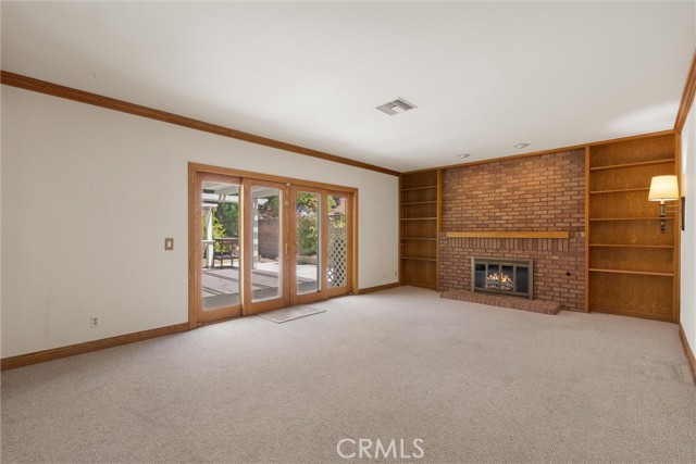 152 Ventana Court, Thousand Oaks CA: https://media.crmls.org/medias/7d5205d2-5420-43b0-bc1c-fb13be607cb9.jpg
