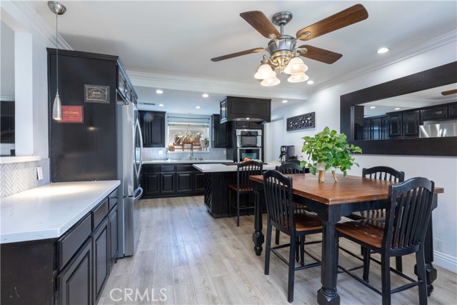 19922 Carmania Lane, Huntington Beach CA: https://media.crmls.org/medias/7d52349a-36bc-49d2-be71-2fef673b2273.jpg