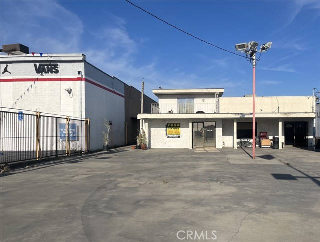  Commercial for Sale in Van Nuys, California