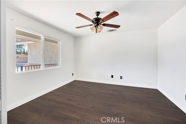 41776 Nordal Avenue, Hemet CA: https://media.crmls.org/medias/7d530910-7a58-44c9-86c5-813655902d7a.jpg