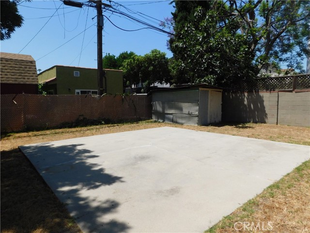 10852 Otsego Street, North Hollywood CA: https://media.crmls.org/medias/7d532137-931d-4c00-a700-360e7d79f090.jpg