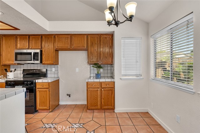 Detail Gallery Image 22 of 71 For 934 Neal St, Los Banos,  CA 93635 - 4 Beds | 2 Baths