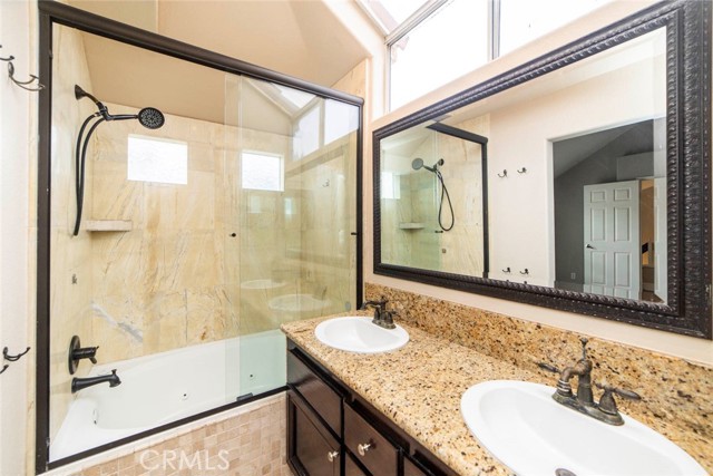 32 Santa Clara Street, Aliso Viejo CA: https://media.crmls.org/medias/7d53a0e3-4648-4b5c-8310-3eea4d9d1521.jpg