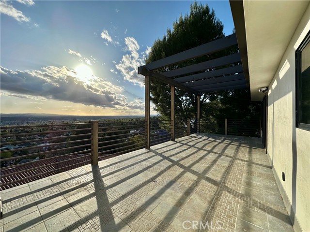 1716 Via La Paz, Burbank CA: https://media.crmls.org/medias/7d53e25b-50b4-4444-b443-eb4d11a98172.jpg