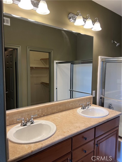 Detail Gallery Image 12 of 28 For 31161 Sunflower Way, Temecula,  CA 92592 - 3 Beds | 2/1 Baths