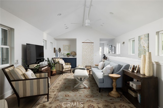 Detail Gallery Image 31 of 52 For 428 7th, Huntington Beach,  CA 92648 - 3 Beds | 3/1 Baths