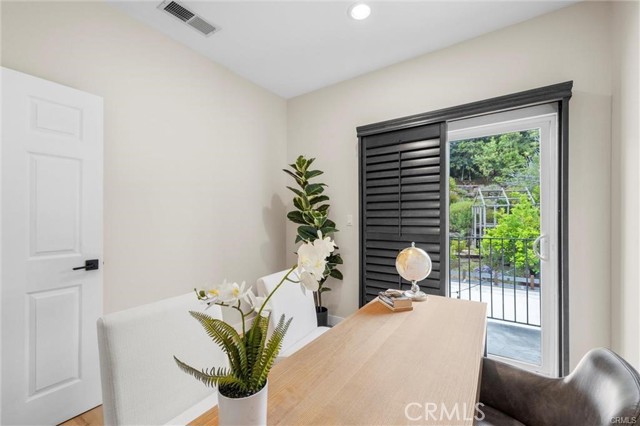 Detail Gallery Image 32 of 48 For 7422 Valaho, Tujunga,  CA 91042 - 3 Beds | 3 Baths