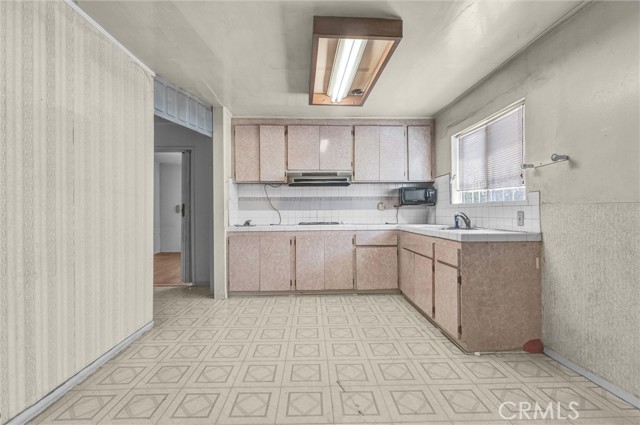 939 White Knoll Drive, Los Angeles CA: https://media.crmls.org/medias/7d57207a-a9d4-4028-867c-c676d6f92495.jpg