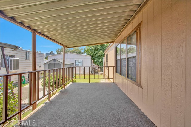 350 S Willow Avenue, Rialto CA: https://media.crmls.org/medias/7d57e057-d42f-4dc9-974c-5a4bbf6f0eab.jpg