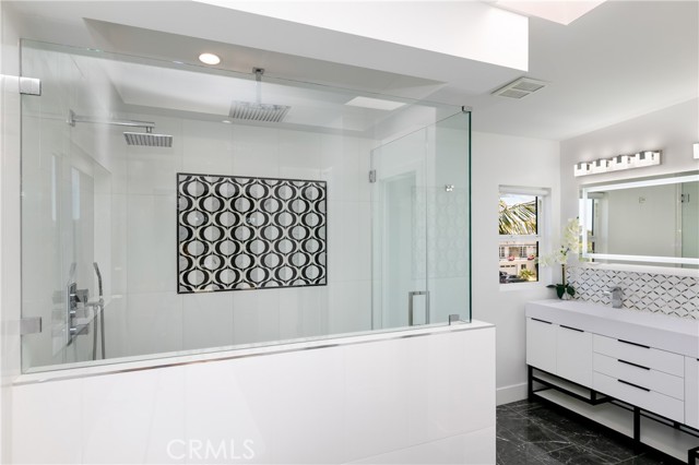 4651 Los Patos Avenue, Huntington Beach CA: https://media.crmls.org/medias/7d580732-edc1-4115-962b-f263b43c993b.jpg