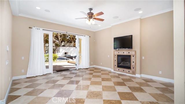 Detail Gallery Image 6 of 30 For 431 Iris Ave, Corona Del Mar,  CA 92625 - 3 Beds | 3 Baths