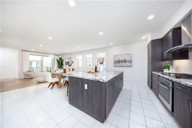 Detail Gallery Image 14 of 30 For 222 Harringay, Irvine,  CA 92618 - 3 Beds | 3/1 Baths