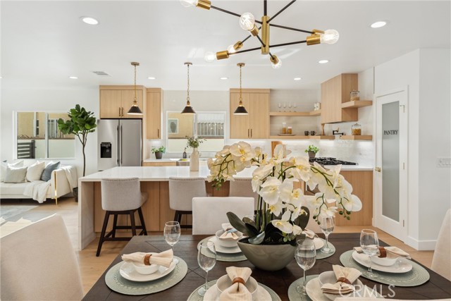 3945 S Norton Avenue, Los Angeles CA: https://media.crmls.org/medias/7d588166-5b93-450c-906e-304bd9eeda00.jpg