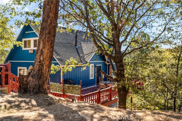 1372 Sequoia, Lake Arrowhead, CA 92352