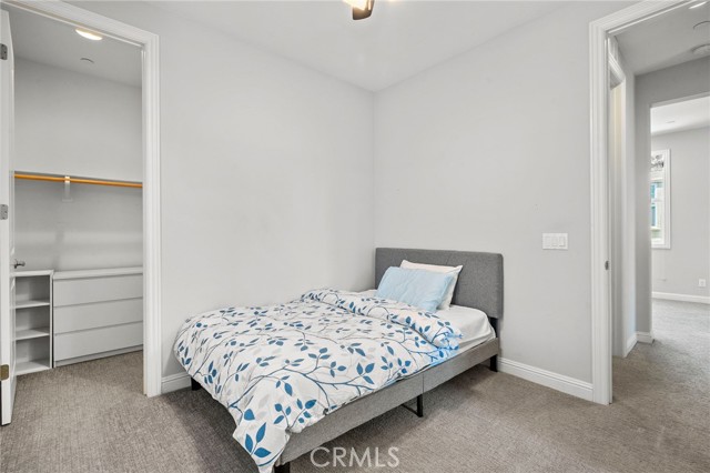 18 Goldenrod, Lake Forest CA: https://media.crmls.org/medias/7d58dbc4-00b2-4dfd-af57-58c8c89111d2.jpg