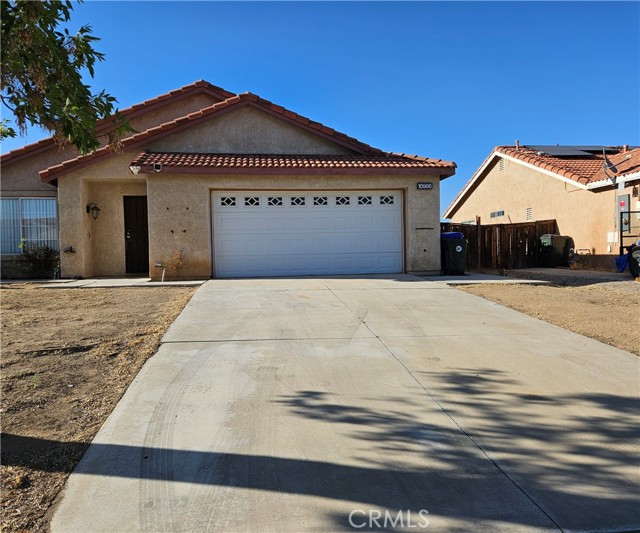 10966 Willow Lane, Adelanto CA: https://media.crmls.org/medias/7d58e812-28c9-4a5c-804a-f131ef65afe1.jpg