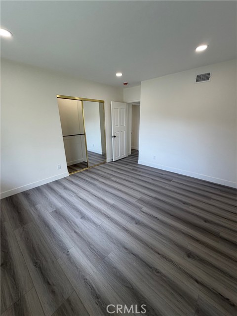 Detail Gallery Image 11 of 22 For 5301 Dubois, Woodland Hills,  CA 91367 - 3 Beds | 2 Baths