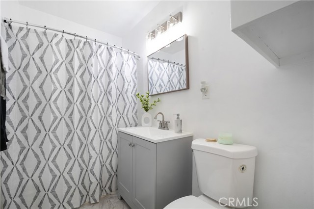 Image 8 of 22 For 5215 Emporia Avenue