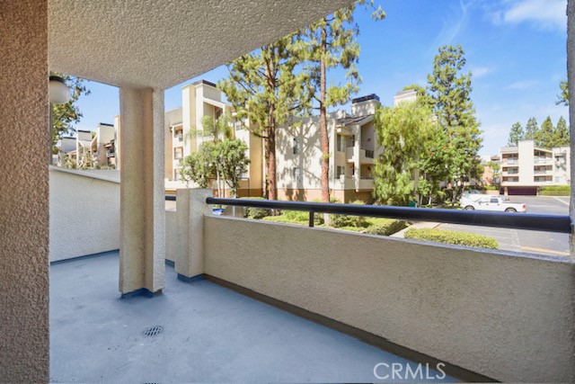 Detail Gallery Image 15 of 18 For 21400 Burbank Bld #115,  Woodland Hills,  CA 91367 - 1 Beds | 1 Baths