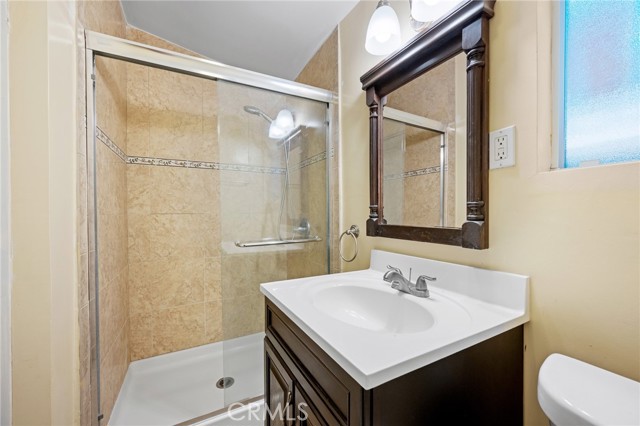 Detail Gallery Image 10 of 19 For 10617 Wilsey Ave, Tujunga,  CA 91042 - 3 Beds | 2 Baths