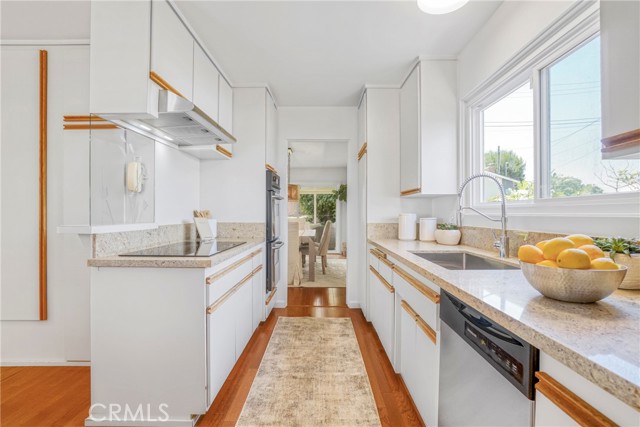 28231 Trailriders Drive, Rancho Palos Verdes CA: https://media.crmls.org/medias/7d5ca030-ddd5-4641-8539-3521f8af2101.jpg