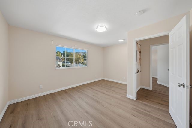 18907 Bentley Place photo 36