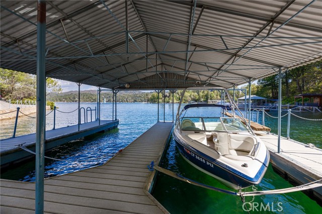 Detail Gallery Image 42 of 75 For 28641 North Shore Rd, Lake Arrowhead,  CA 92352 - 14 Beds | 11/1 Baths