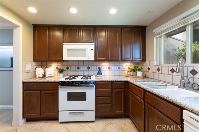 Detail Gallery Image 2 of 37 For 1243 N Kraemer Blvd, Placentia,  CA 92870 - 2 Beds | 1 Baths