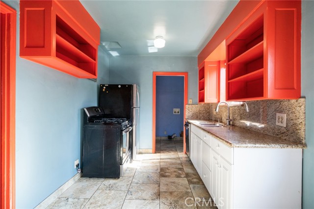 Detail Gallery Image 11 of 33 For 17234 Ardath Ave, Torrance,  CA 90504 - 2 Beds | 1 Baths