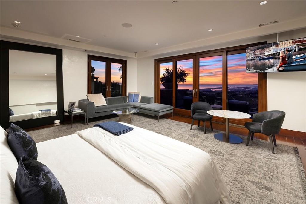 7d5e1321 47f1 4741 B875 2b601ca33b8d