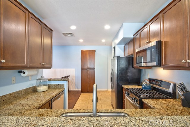 27477 Hazelhurst Street, Murrieta CA: https://media.crmls.org/medias/7d5e9f3e-d98f-4e04-9ce1-1b6e9be6b33f.jpg