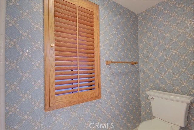 Detail Gallery Image 10 of 23 For 2606 Cañada Bld #201,  Glendale,  CA 91208 - 3 Beds | 2 Baths