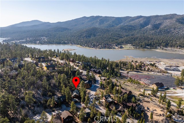 Detail Gallery Image 4 of 40 For 400 Sunrise Way, Big Bear Lake,  CA 92315 - 3 Beds | 3 Baths