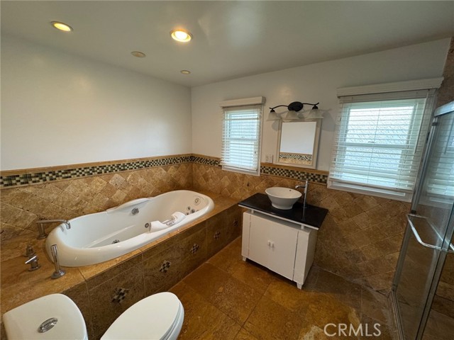 Detail Gallery Image 11 of 22 For 305 N Westridge Ave, Glendora,  CA 91741 - 3 Beds | 2 Baths