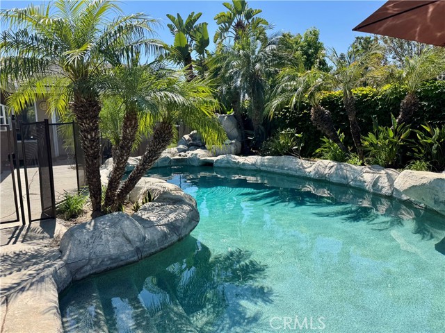 Detail Gallery Image 1 of 57 For 629 E Riverview Ave, Orange,  CA 92865 - 4 Beds | 2 Baths