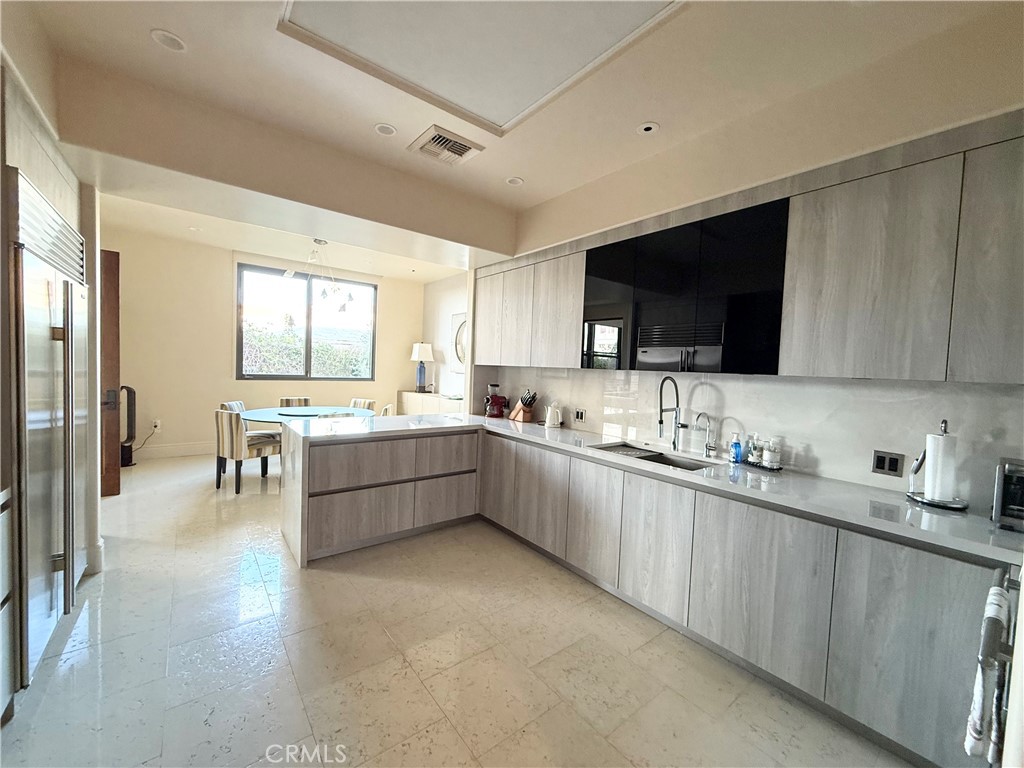 345 E Colorado Boulevard 303Pasadena img 2