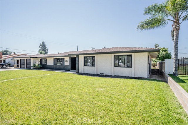 Detail Gallery Image 2 of 58 For 19605 Galway St, Rialto,  CA 92377 - 5 Beds | 3 Baths