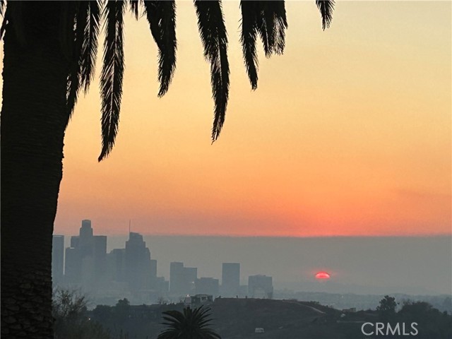 Detail Gallery Image 7 of 37 For 3320 Reynolds, Montecito Heights,  CA 90032 - 3 Beds | 2 Baths