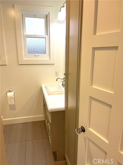 Detail Gallery Image 13 of 30 For 3535 E Ocean Ave, Long Beach,  CA 90803 - 2 Beds | 2 Baths